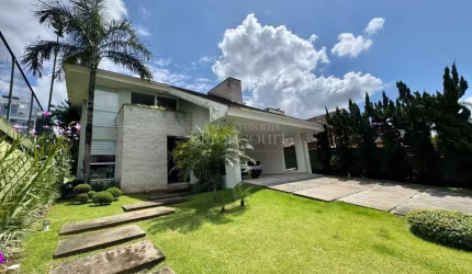 Casa alto padrão no América