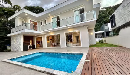 Casa em condomínio fechado no América