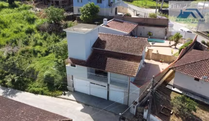 Venda Casa dos Sonhos com Piscina no Aririú