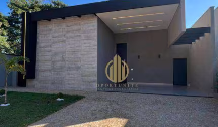 Casa com 3 suítes e piscina à venda