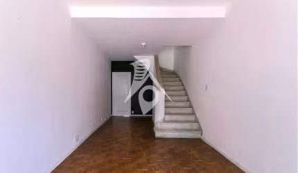 Casa à venda com 108m², 2 quartos e 1 vaga