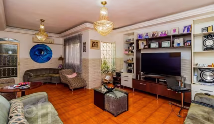 Casa à venda em Água Rasa com 125 m², 3 quartos, 1