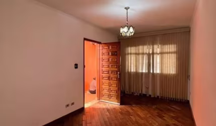 Casa à venda em Água Rasa com 210 m², 3 quartos, 2