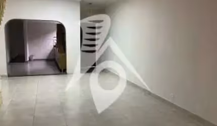 Sobrado no Bairro da Vila Bertioga com 200m².