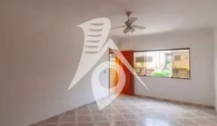 Sobrado no Bairro do Jardim Textil com 220m².