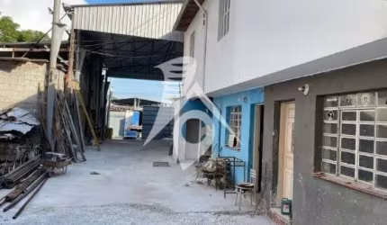 Galpão no Ipiranga, 460m², 5 Banheiros