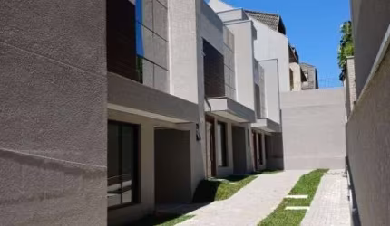 Casa com 3 quartos à venda na Rua Pedro Demeterco, 800, Jardim das Américas, Curitiba por R$ 899.990