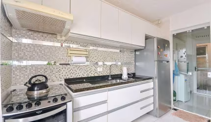 Casa com 4 quartos à venda na Rua Professor Joaquim de Mattos Barreto, 313, São Lourenço, Curitiba por R$ 1.250.000