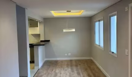 Casa em condomínio fechado com 3 quartos para alugar na Rua Tenente-Coronel Servando de Loyola e Silva, 815, Barreirinha, Curitiba por R$ 5.900