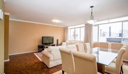 Apartamento com 3 quartos para alugar na Avenida Visconde de Guarapuava, 4338, Batel, Curitiba por R$ 6.000