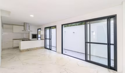 Casa em condomínio fechado com 3 quartos para alugar na Rua João Batista Dallarmi, 961, Santo Inácio, Curitiba por R$ 7.000