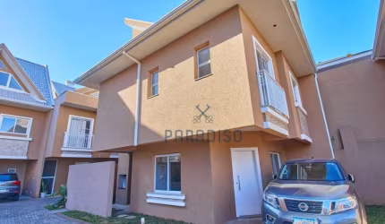 Sobrado com 3 dormitórios à venda, 128 m² por R$ 690.000,00 - São Braz - Curitiba/PR