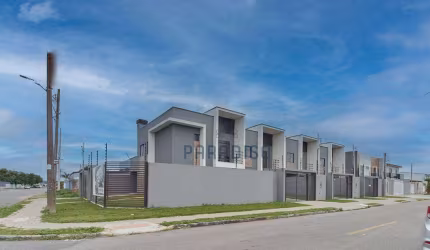 Sobrado à venda, 139 m² por R$ 829.000,00 - Estância Pinhais - Pinhais/PR