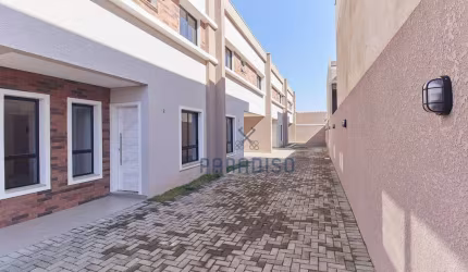 Sobrado com 3 dormitórios à venda, 102 m² por R$ 690.000 - Santa Felicidade - Curitiba/PR