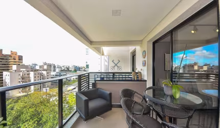 Apartamento com 3 dormitórios em condomínio clube à venda, 90 m² por R$ 1.200.000 - Cabral - Curitiba/PR