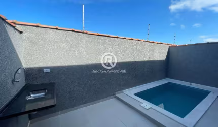 Casa à Venda em Cibratel II - 2 Dormitórios, Garagem para 2 Carros e Quintal - R$ 229.000