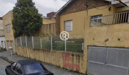 Casa à Venda no Centro de Diadema: 5 Quartos, Piscina e 4 Vagas por R$ 1.300.000