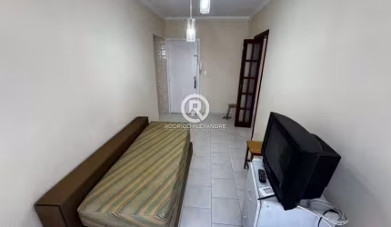Apartamento Mobiliado de 1 Quarto à Venda no Canto do Forte, Praia Grande - R$ 230.000