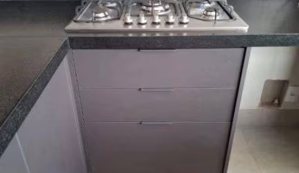 Casa venda tem 193 metros quadrados com 3 quartos