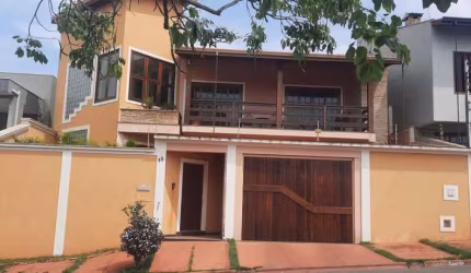 Casa para Venda em Bragança Paulista, Jardim America, 4 dormitórios, 3 suítes, 2 banheiros, 3 vagas