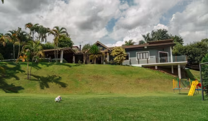 Casa em Condomínio para Venda em Bragança Paulista, Condomínio Vila Rica, 4 suítes, 3 banheiros, 4 vagas