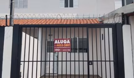 Casa para Locação em Bragança Paulista, Jardim Recreio, 2 dormitórios, 1 banheiro, 1 vaga