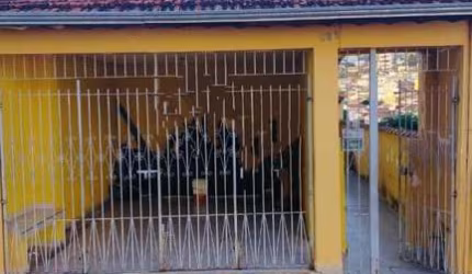 Casa para Venda em Bragança Paulista, Vila Aparecida, 4 dormitórios, 2 banheiros, 1 vaga