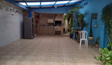 CASA EM CAPOEIRAS
