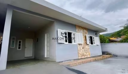 CASA - 4 DORMITÓRIOS