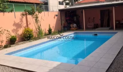 Casa - 5 Dormitórios