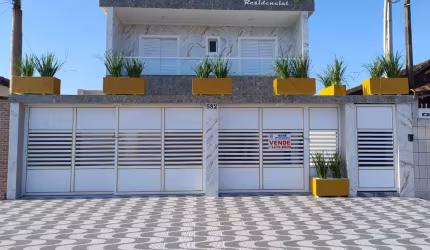 Vila Mar, condomínio novo, casa térrea com quintal