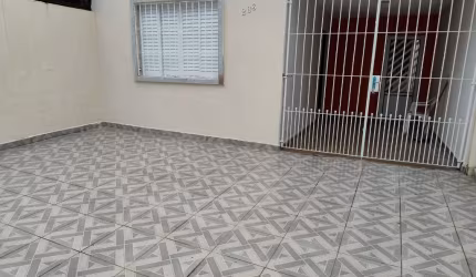 Casa 2 dormitórios Com garagem  para 2 carros