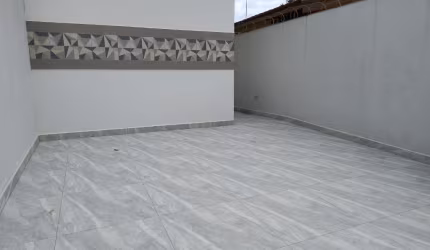 jardim real, casa nova 2 dormitórios sendo 1 suite, garagem, 79 mts do mar