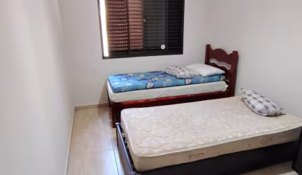 Vila Caiçara, apto 2 quartos, 1suite, sacada, vista para o mar