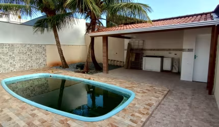 Casa 3 quartos - Piscina - Bairro Maracana em Praia Grande - RPJ100