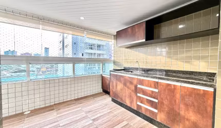 Apartamento 3 quartos 1 suíte - pertinho da praia no Forte em Praia Grande - RPJ106