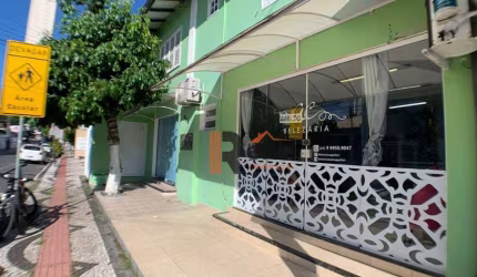 Casa 5 quartos Centro de Balneário Camboriú SC