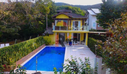 Casa 3 Suítes na Praia de Taquaras, Balneário Camboriú