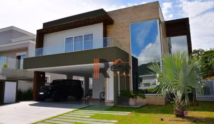 Casa 4 suítes em condomínio de Camboriú