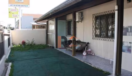 Casa 4 quartos no centro de Balneário Camboriú