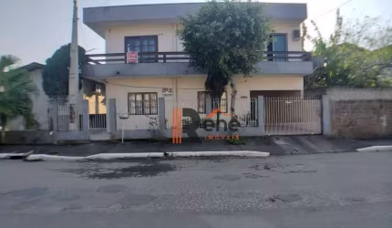 Casa com 6 dormitórios à venda, 265 m² por R$ 3.000.000,00 - Barra - Balneário Camboriú/SC