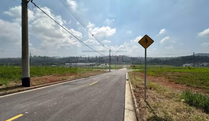 Terreno plano de 176m², à venda no Condomínio Paradise Gardens, Mogi das Cruzes - SP