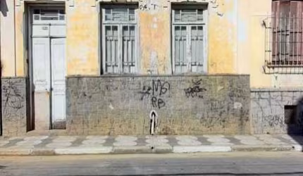 Casa Comercial ou Residencial com excelente localização, no Centro de Mogi das Cruzes - SP