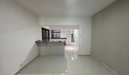 Casa Térrea de 03 dormitórios, sendo 01 suíte, à venda na Vila Suissa, Mogi das Cruzes - SP