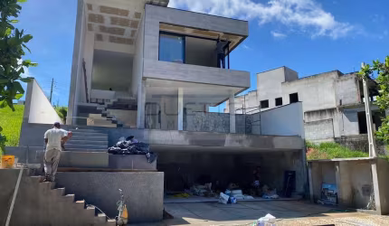 Sobrado Alto Padrão com 03 suítes e piscina, à venda no Residencial Granja Anita, Mogi das Cruzes - SP