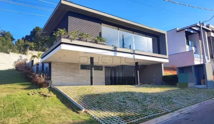 Casa Alto Padrão com 04 suítes, à venda no Cond. Residencial Veneza, Mogi das Cruzes - SP