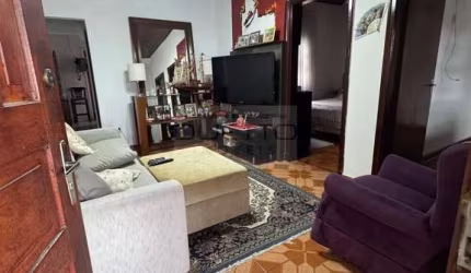 Casa ampla com 02 dormitórios e edícula, à venda no Parque Santana, Mogi das Cruzes - SP
