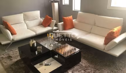 Casa à venda no bairro Vila Oliveira em Mogi das Cruzes/SP