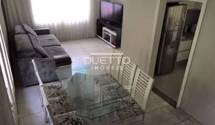 Sobrado amplo de 192,10m² com 03 dormitórios, sendo 01 suíte, à venda na Vila São Francisco, Mogi d