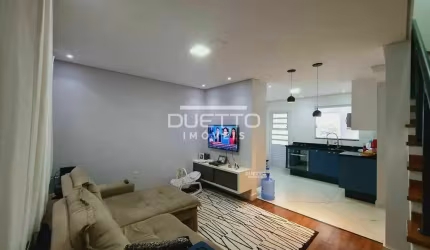 Sobrado à venda no bairro Botujuru em Mogi das Cruzes/SP